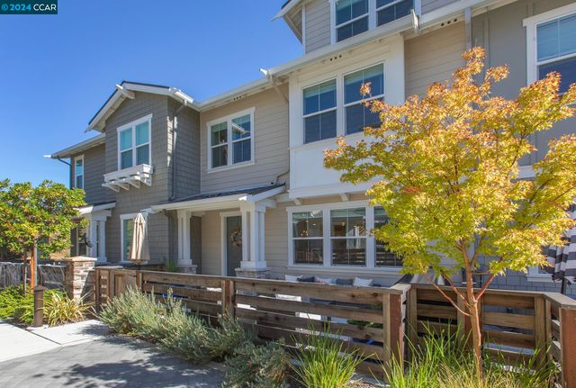 $1,395,000 | 120 Wallace Circle | Moraga