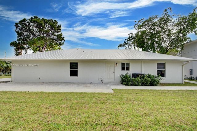 $3,200 | 4565 Gulfstream Road, Unit 4565 | Lake Worth Corridor