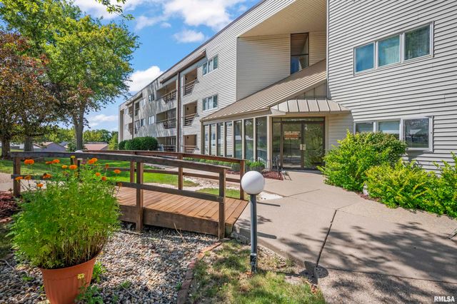 $106,900 | 2705 West Willowlake Drive, Unit 79 | Northwest Peoria