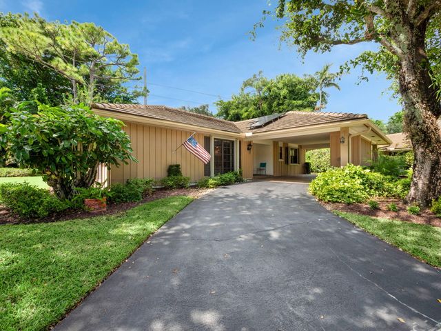 $579,000 | 736 Muirfield Circle | Atlantis Country Club