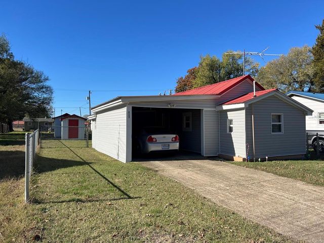 $84,900 | 506 Flemming Street | Bernie