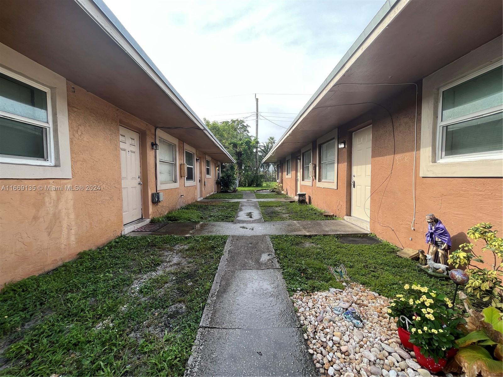 a front view of house with yard