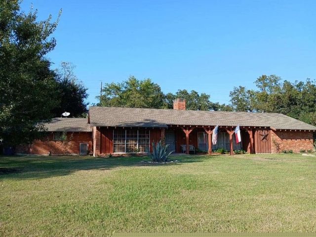 $499,900 | 3702 6th Street | Brookshire