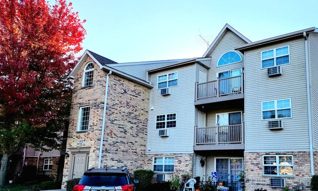 $1,550 | 1412 West Clear Water Circle, Unit 2A | Fairfield Village