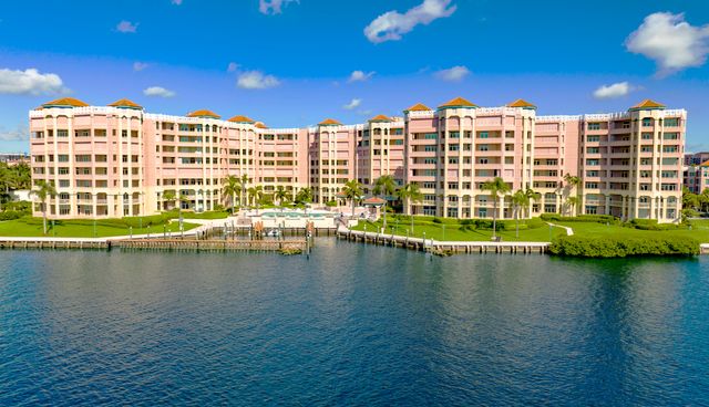 $1,495,000 | 300 Southeast 5th Avenue, Unit 1160 | Boca Raton Hotel and Club