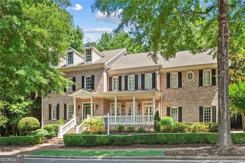 Colonial house with a porch