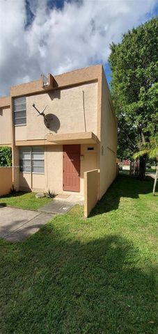 $2,800 | 6100 Southwest 68th Street, Unit 58 | South Miami