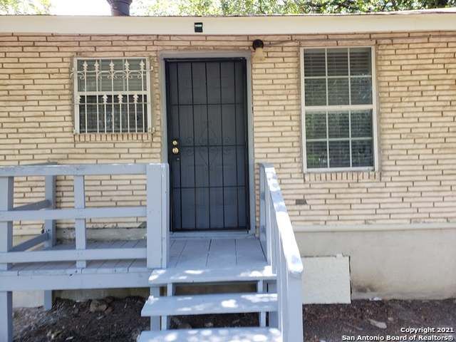 $750 | 710 Big Foot, Unit 1 | Palm Heights