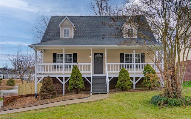 $350,000 | 4123 Duck Pond Court | South Suburban Winston-Salem