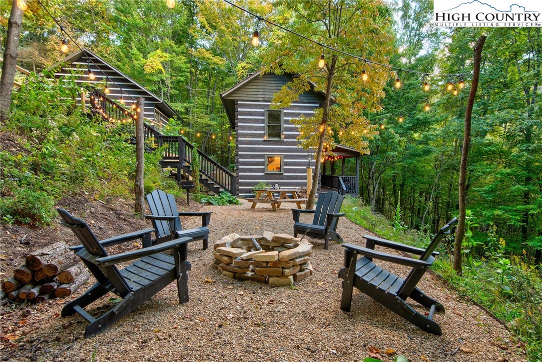 a view of a bench in a backyard