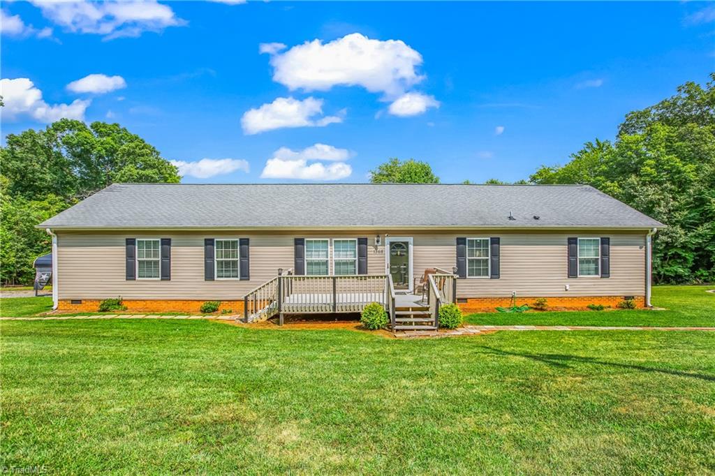 1368 Hope Beasley Road, Sandy Ridge, NC 27046 Compass