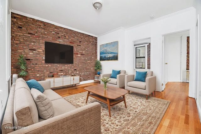 $3,300 | 127 Orchard Street, Unit 19 | Lower East Side