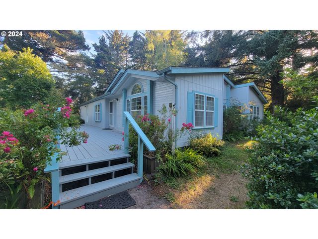 $649,999 | 54303 Beach Loop Road