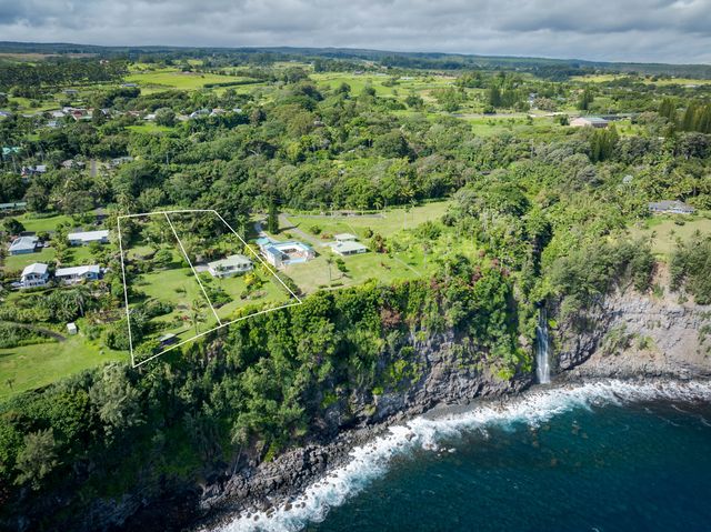 $1,985,000 | 35-2068 Hulaana Place | North Hilo