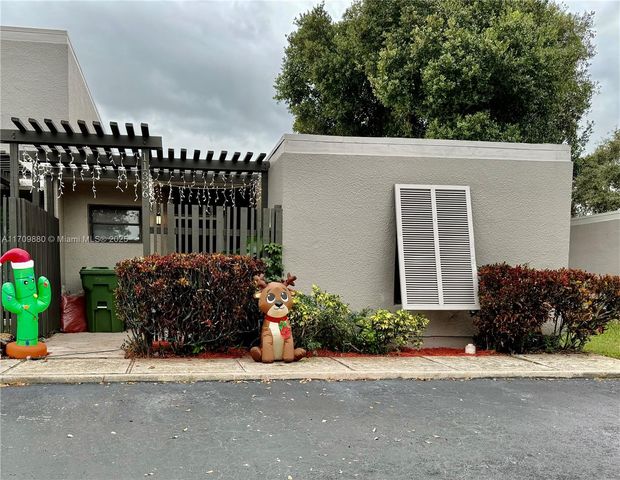 $3,150 | 11336 Northwest 16th Street | Pembroke Lakes