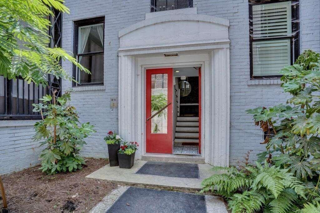 a view of a entryway door of the house