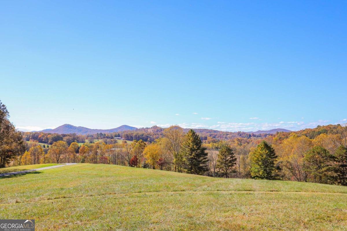 a view of an mountain