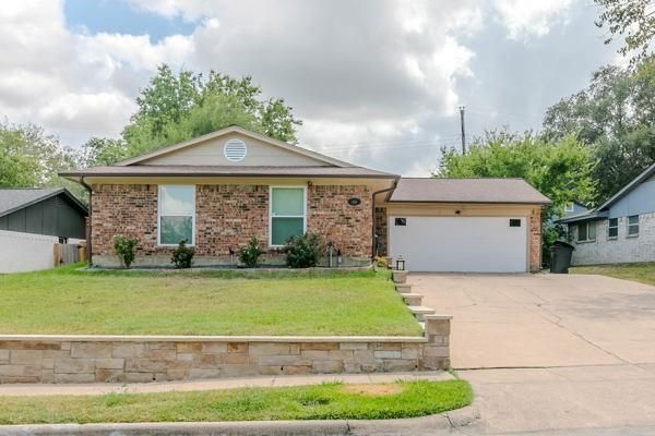 $292,900 | 414 Clary Drive | Mesquite