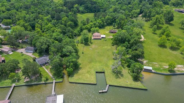 $1,350,000 | 980 Hill Farm Road