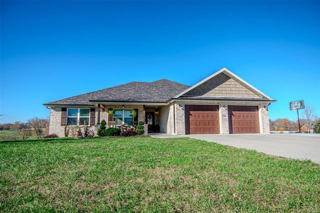 $485,900 | 10905 Broadacre Drive | Summit Township - Callaway County