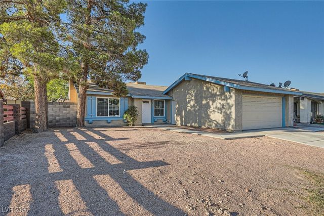 $329,900 | 2620 Shiloh Way | Downtown North Las Vegas