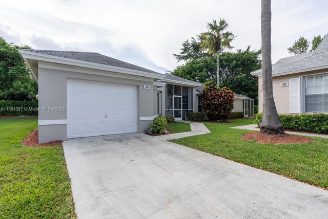 $374,900 | 450 Southeast 20th Lane | Homestead