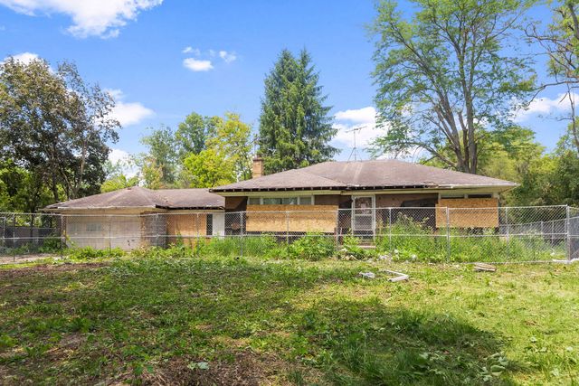 $375,000 | 3680 Deerfield Road | Riverwoods