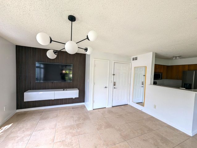 $2,200 | 1215 Crystal Way, Unit G | Delray Beach