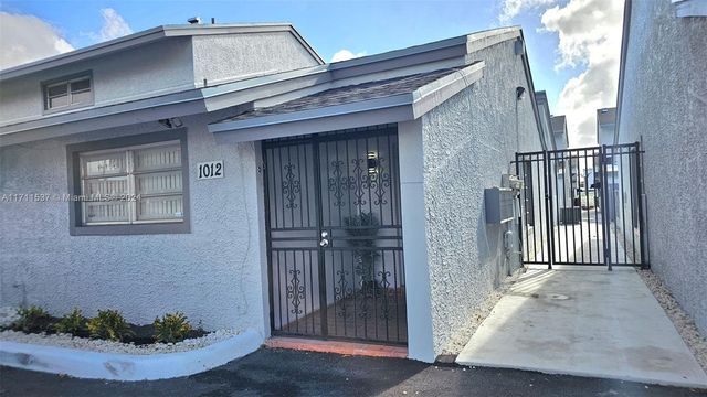 $320,000 | 1012 West 79th Street, Unit 1012 | Hialeah