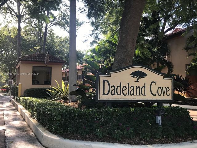 $3,250 | 7864 Southwest 102nd Lane, Unit 7864 | Dadeland Cove