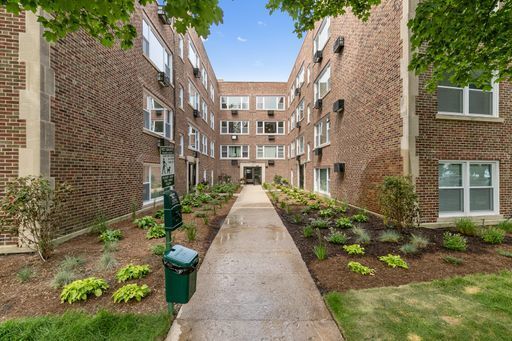 $2,400 | 7630 North Eastlake Terrace, Unit G | East Rogers Park