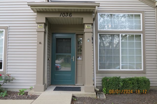 $2,200 | 1036 Woodview Court | Aurora