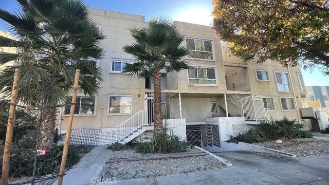 $650,000 | 116 West Maple Street, Unit 32 | South Glendale