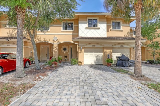 $395,900 | 4281 Coventry Pointe Way | Lake Worth Corridor