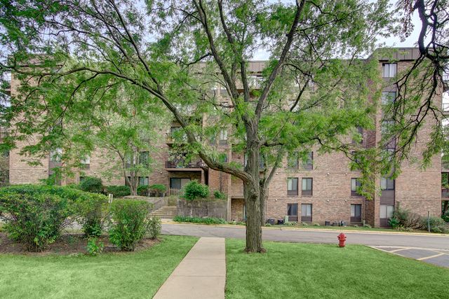 $1,900 | 425 Walnut Creek Road, Unit 1501 | Lisle