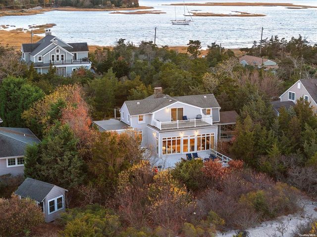 $1,888,000 | 129 Harbor Beach Road | Miller Place