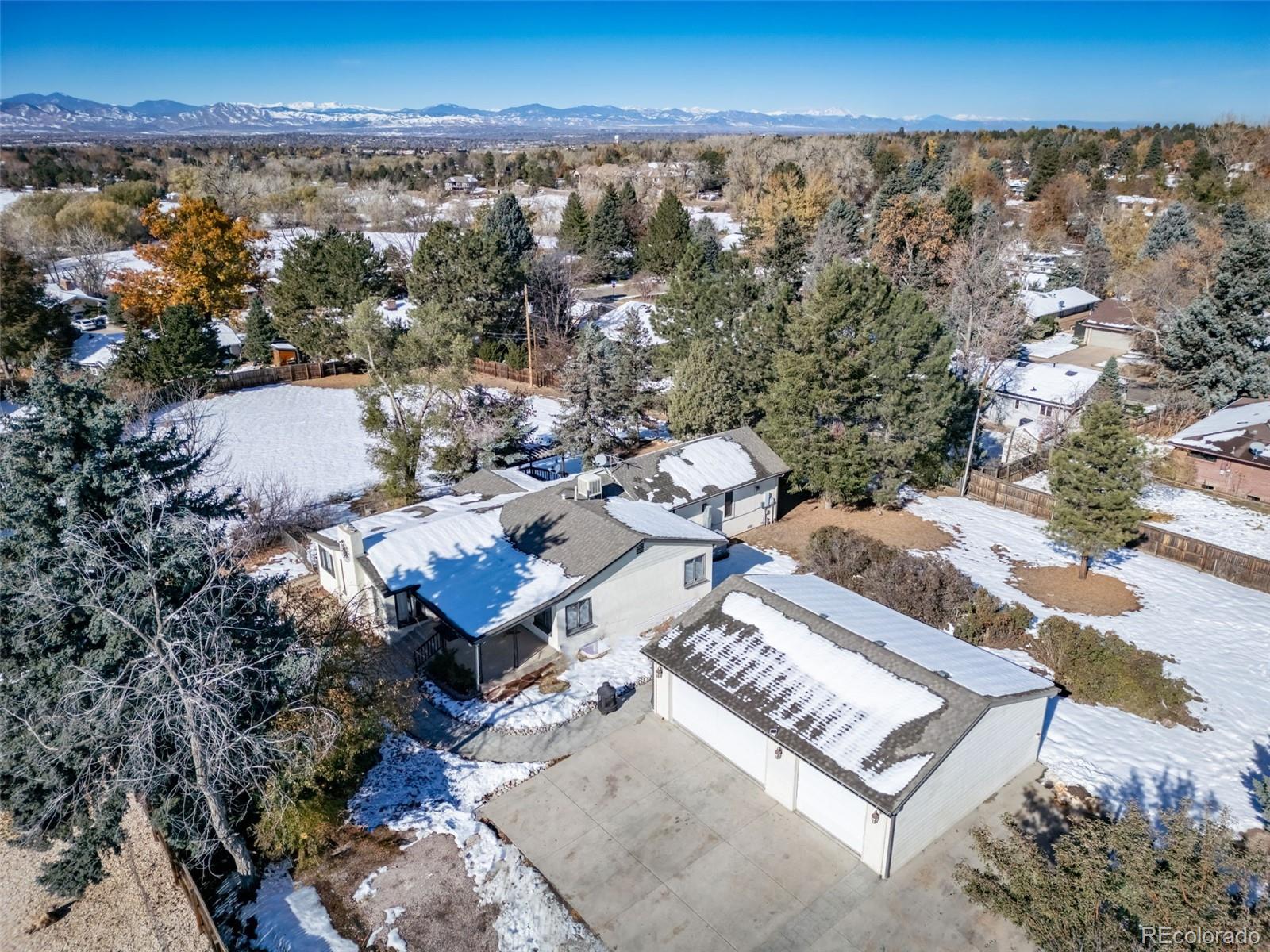 an aerial view of multiple house