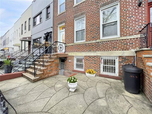 $1,378,197 | 197 31st Street | Greenwood Heights