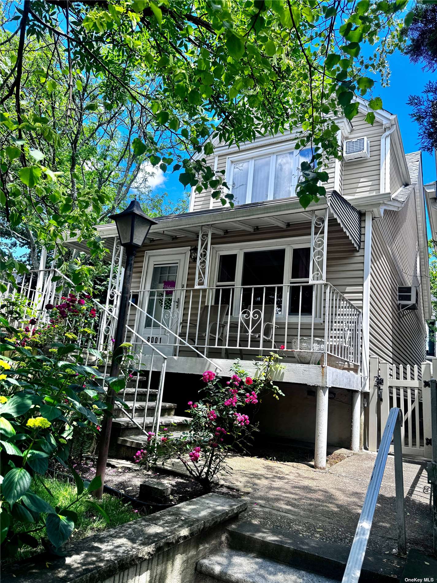 a view of house with a outdoor space