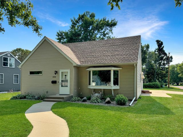 $245,000 | 2908 Pine Avenue | Slayton