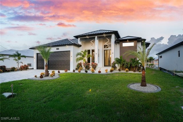 $1,500,000 | 121 Southwest 33rd Avenue | Cape Coral