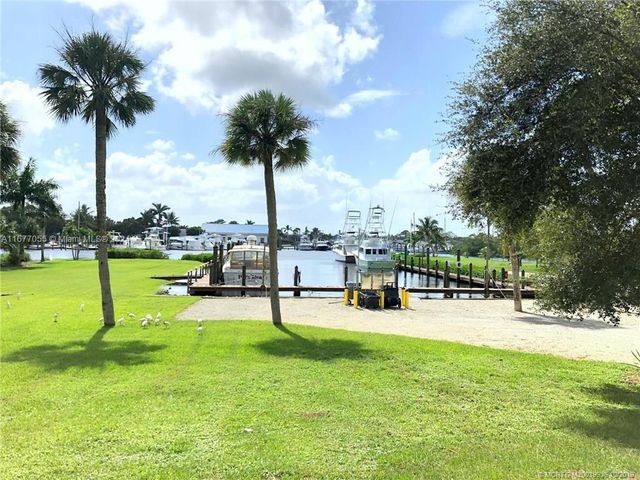 $3,900 | 4700 Southeast Robertson Road | Port Salerno Waterfront District