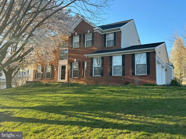 $830,000 | 701 Wintergreen Drive | Purcellville