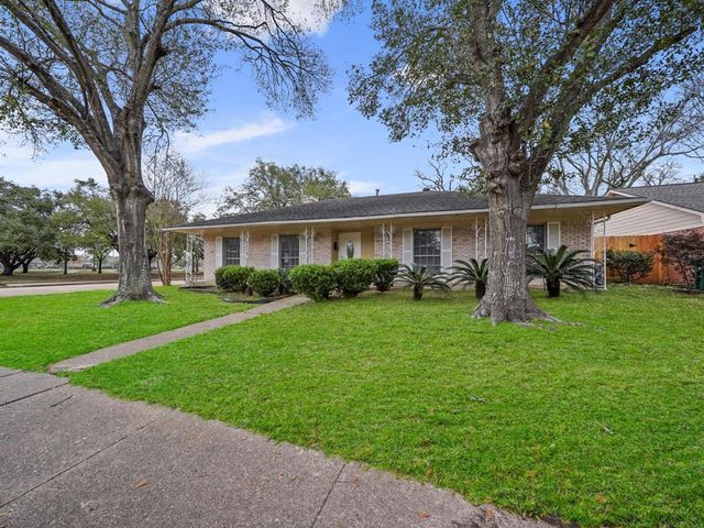 $365,000 | 9003 Pontiac Drive | Meyerland Area