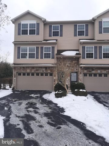 $2,200 | 219 Antilles Court | Hampden