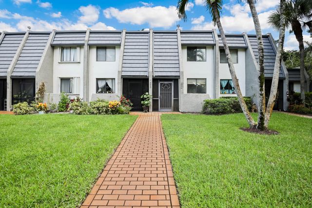 $230,000 | 4807 Esedra Court | Fountains of Palm Beach