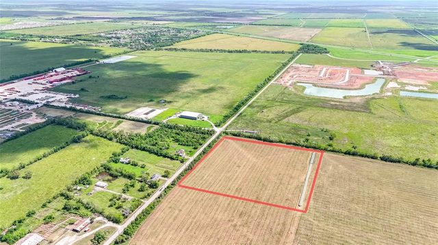 $1,350,000 | 302 County Road 618 | Bonney