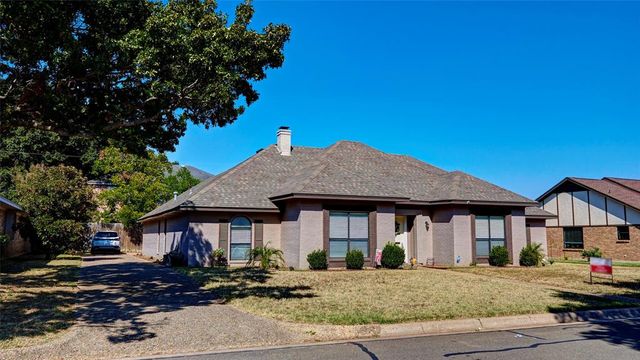 $409,000 | 1103 Briarcliff Drive | Meadow Park Estates