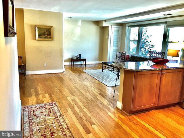 $374,000 | 4840 MacArthur Boulevard Northwest, Unit 501 | Palisades