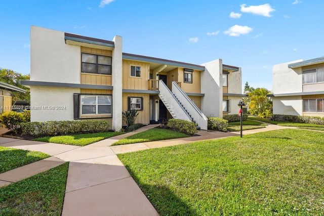 $199,000 | 1551 Northeast 13th Terrace, Unit 13 | Jensen Beach